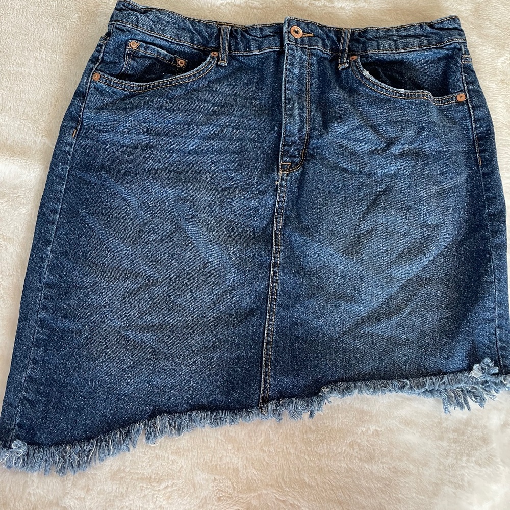 Ella Moss denim mini skirt with raw hem/frayed